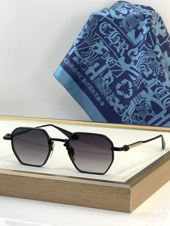 Picture of Chrome Hearts Sunglasses _SKUfw76162076fw